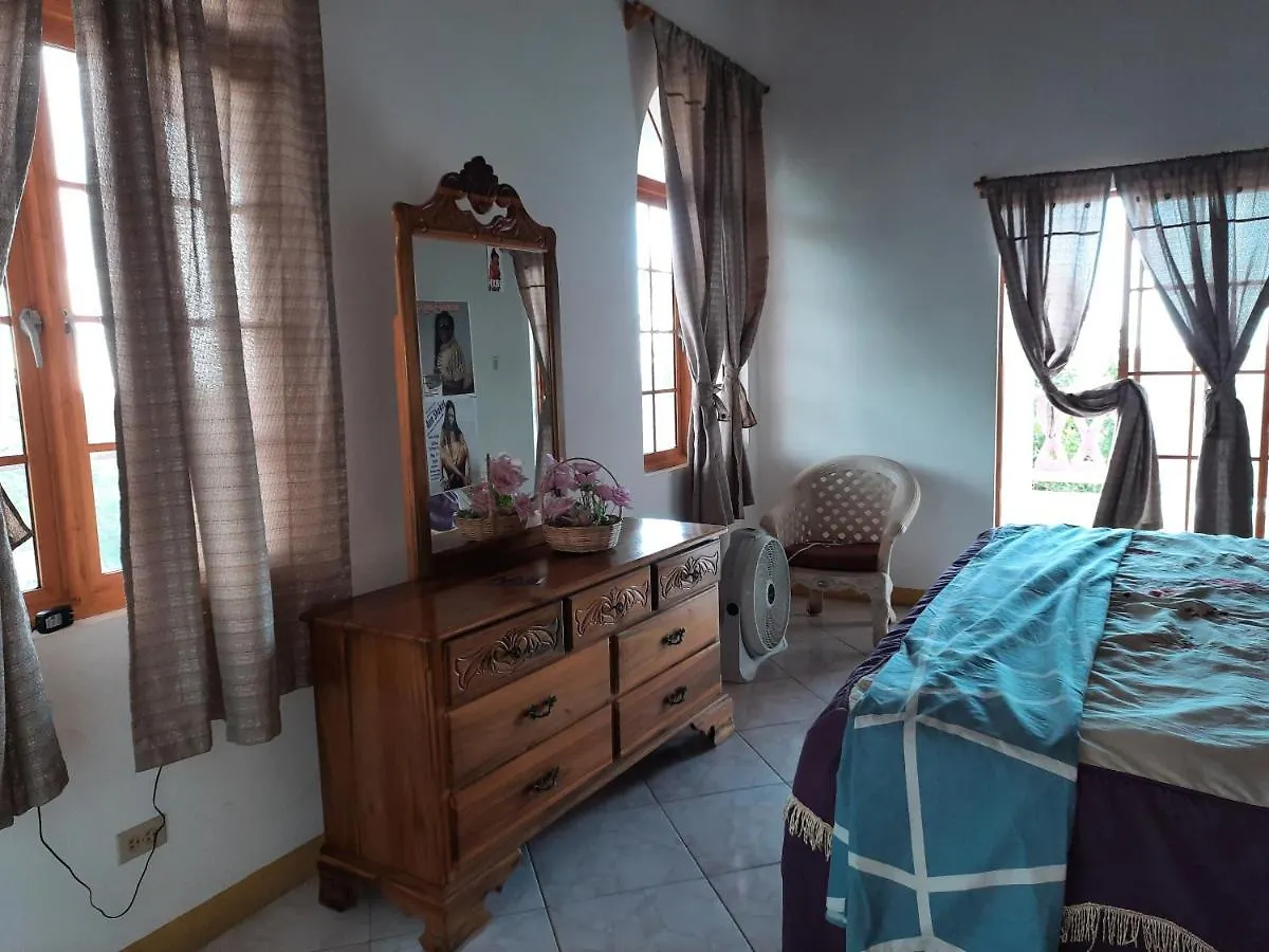 Guest house Burg Ann'S Villa Montego Bay