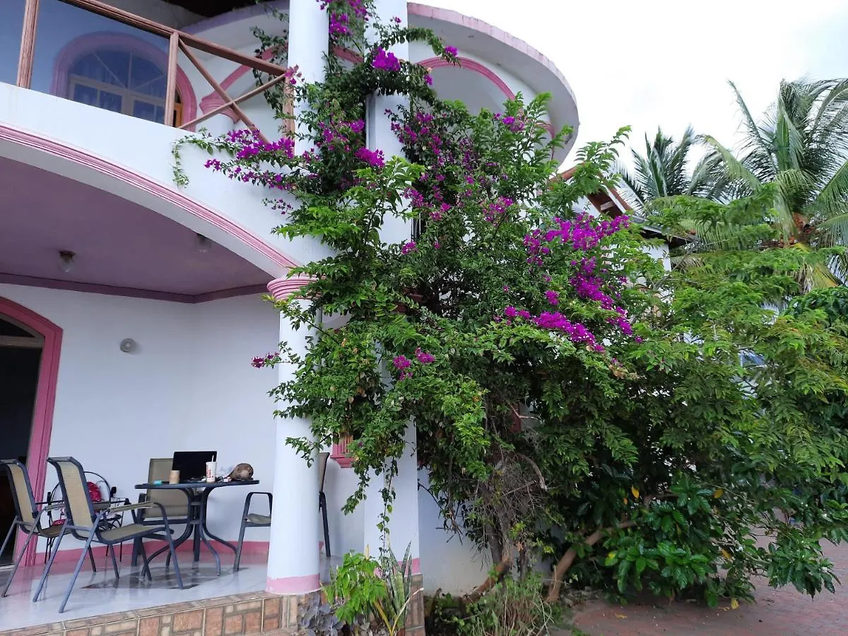 Burg Ann'S Villa Montego Bay Jamaica