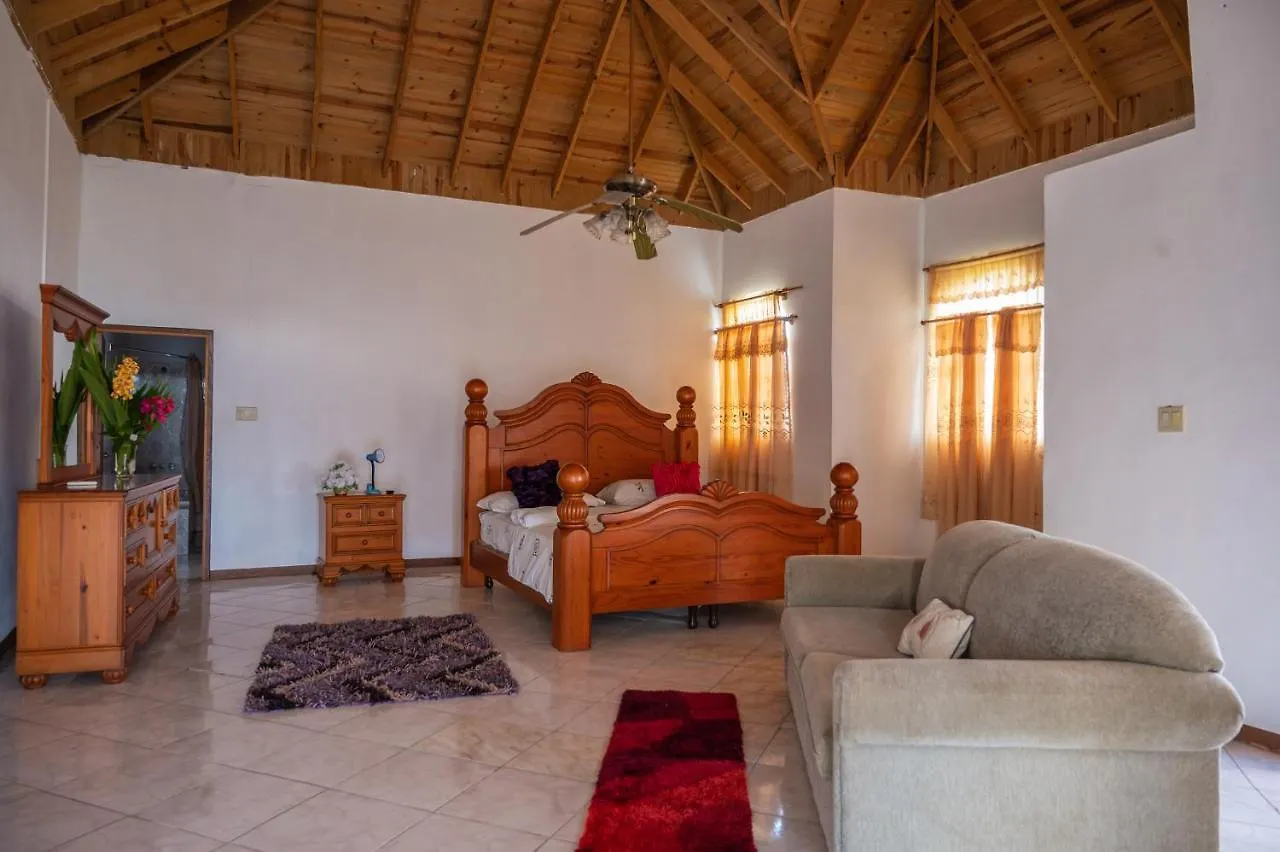 Guest house Burg Ann'S Villa Montego Bay