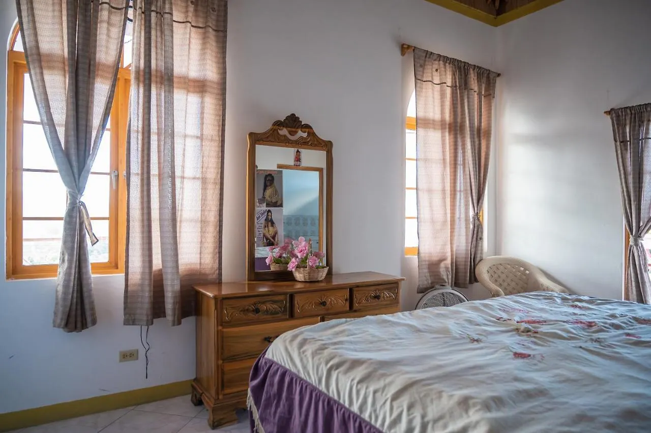 Burg Ann'S Villa Montego Bay