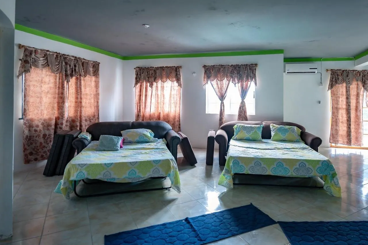 Burg Ann'S Villa Montego Bay Jamaica