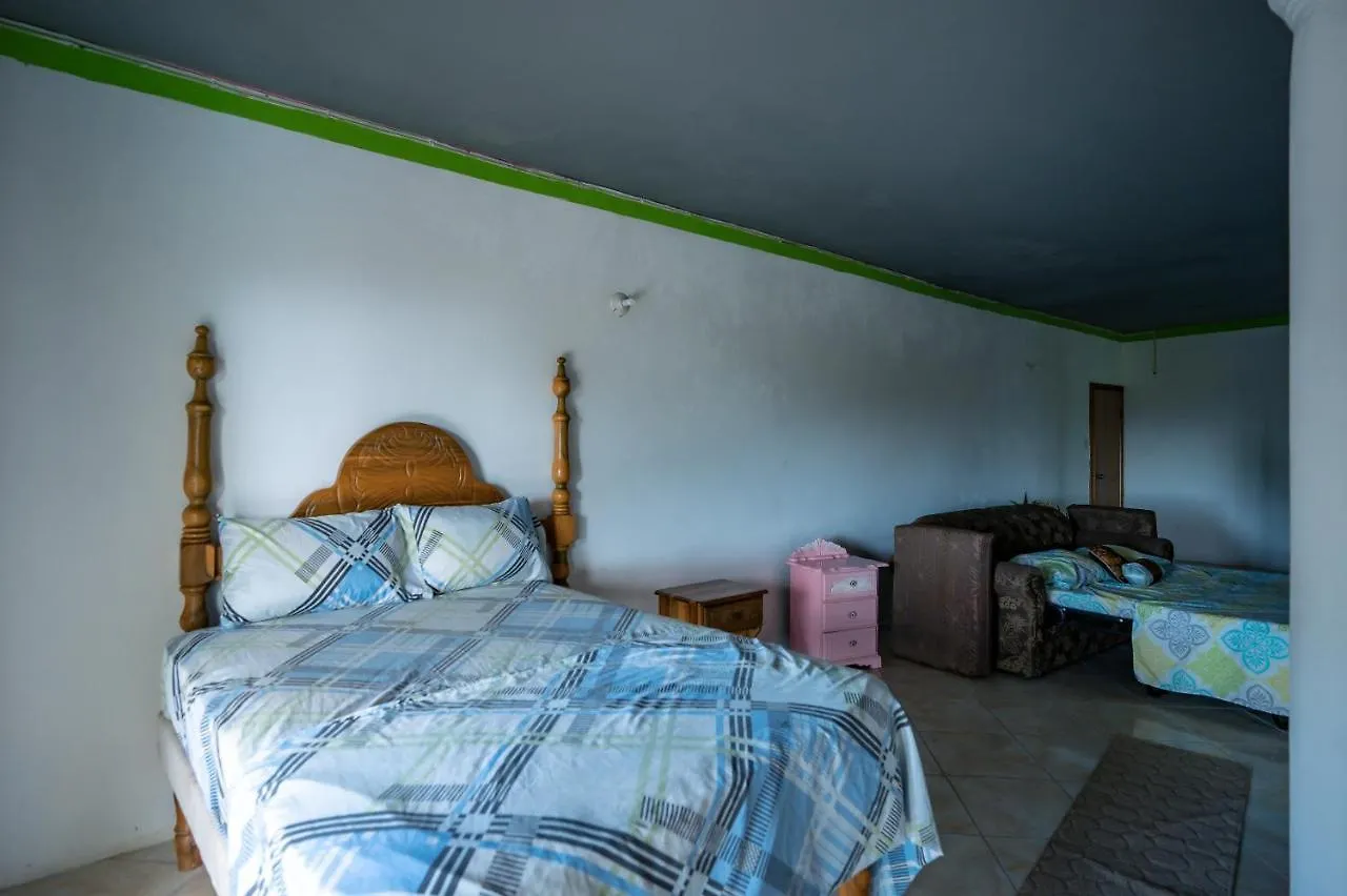 Burg Ann'S Villa Montego Bay