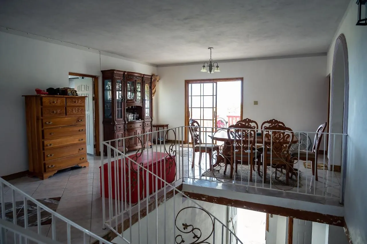 Burg Ann'S Villa Montego Bay